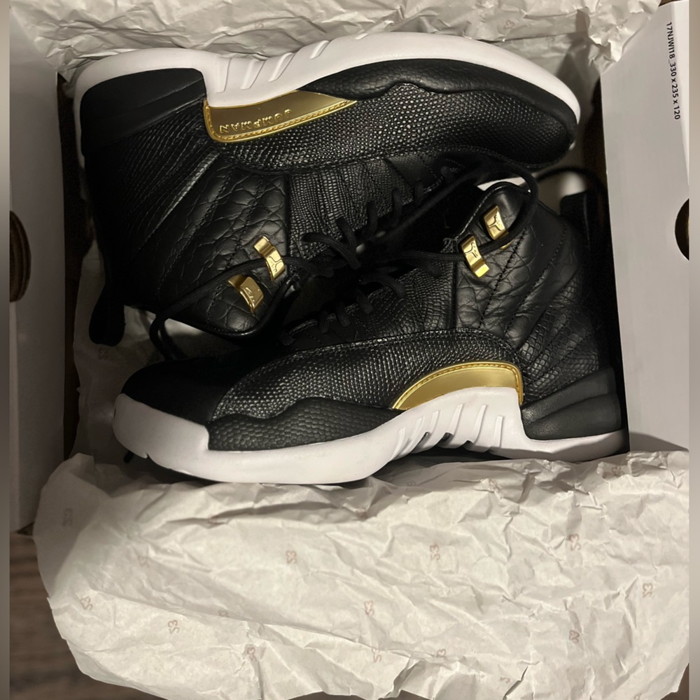 Wms Air Jordan 12 Retro - Picture 2 of 12